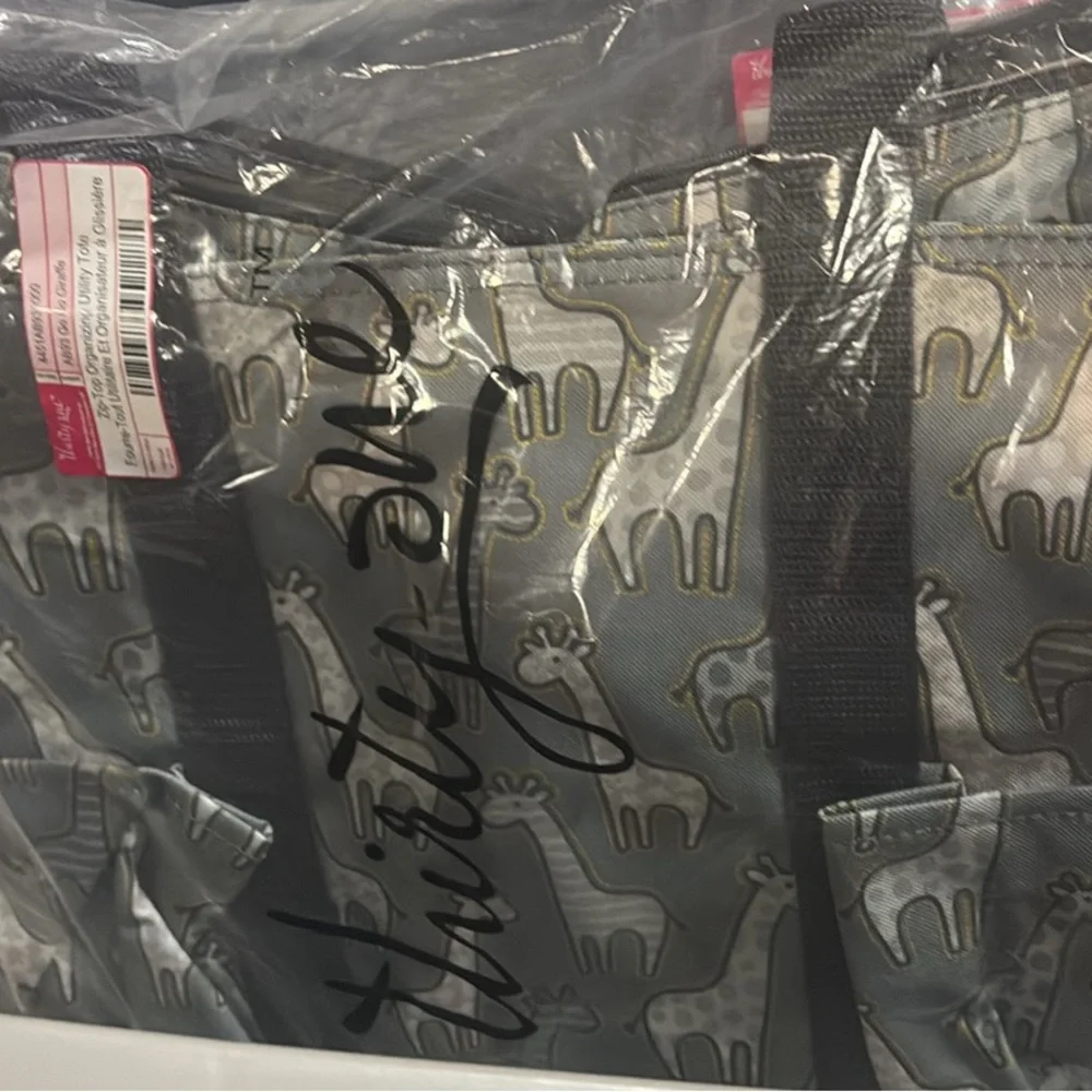 Thirty-One Gray and White Giraffe Tote